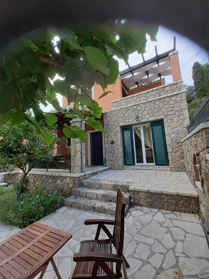 Вилла Thomas House Poulades Экстерьер фото