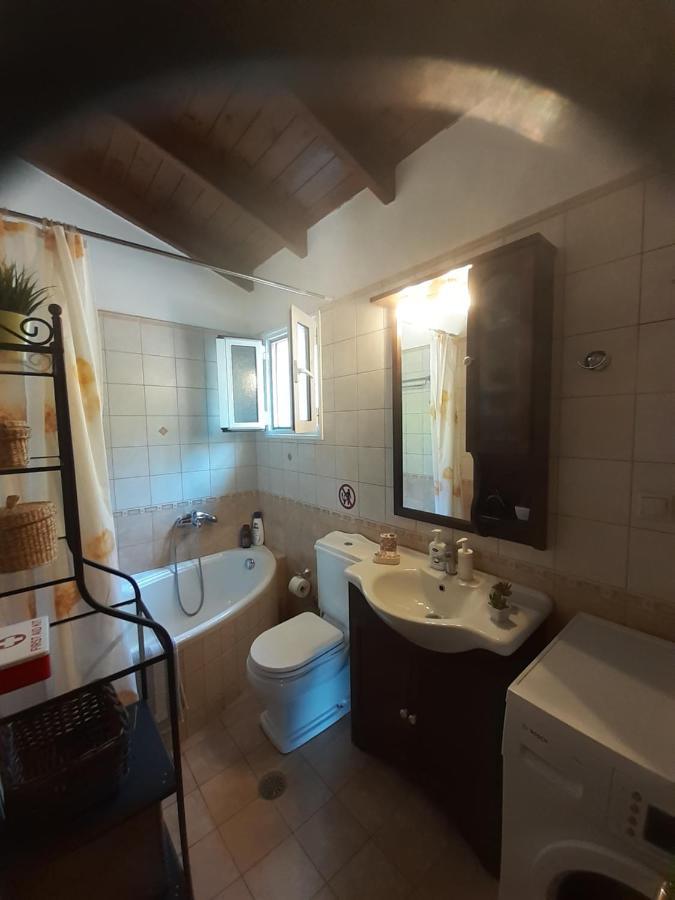 Вилла Thomas House Poulades Экстерьер фото