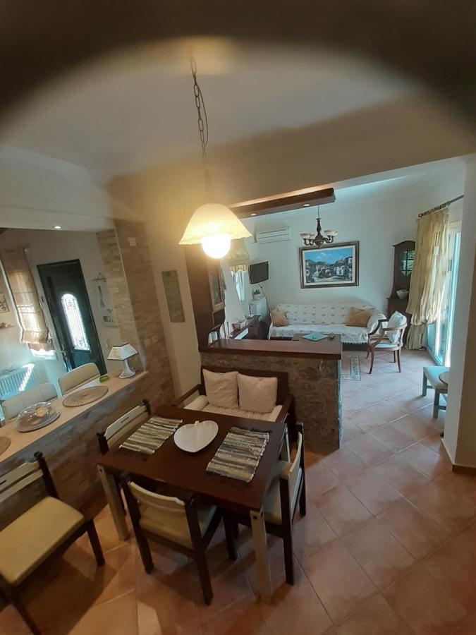 Вилла Thomas House Poulades Экстерьер фото