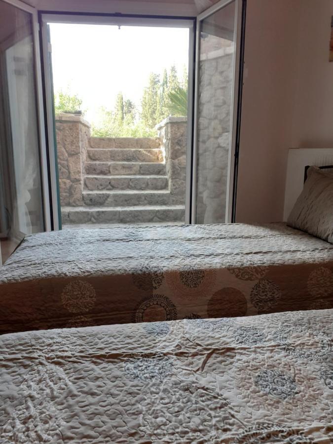 Вилла Thomas House Poulades Экстерьер фото