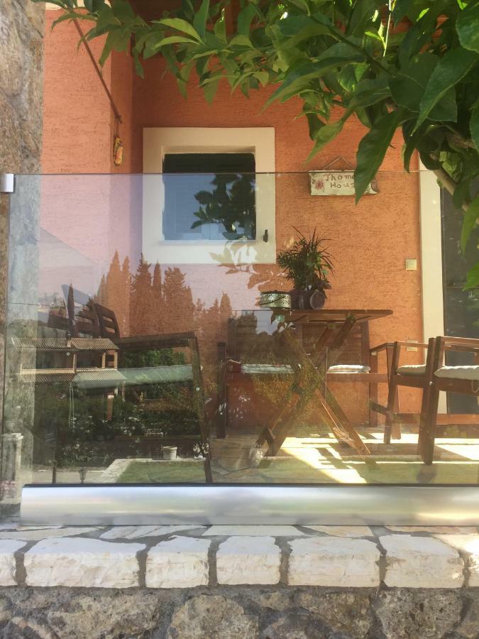 Вилла Thomas House Poulades Экстерьер фото