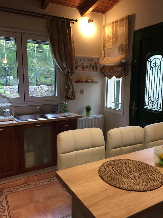 Вилла Thomas House Poulades Экстерьер фото